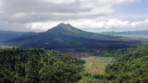 5 Gunung di Indonesia yang Ramah untuk Pemula