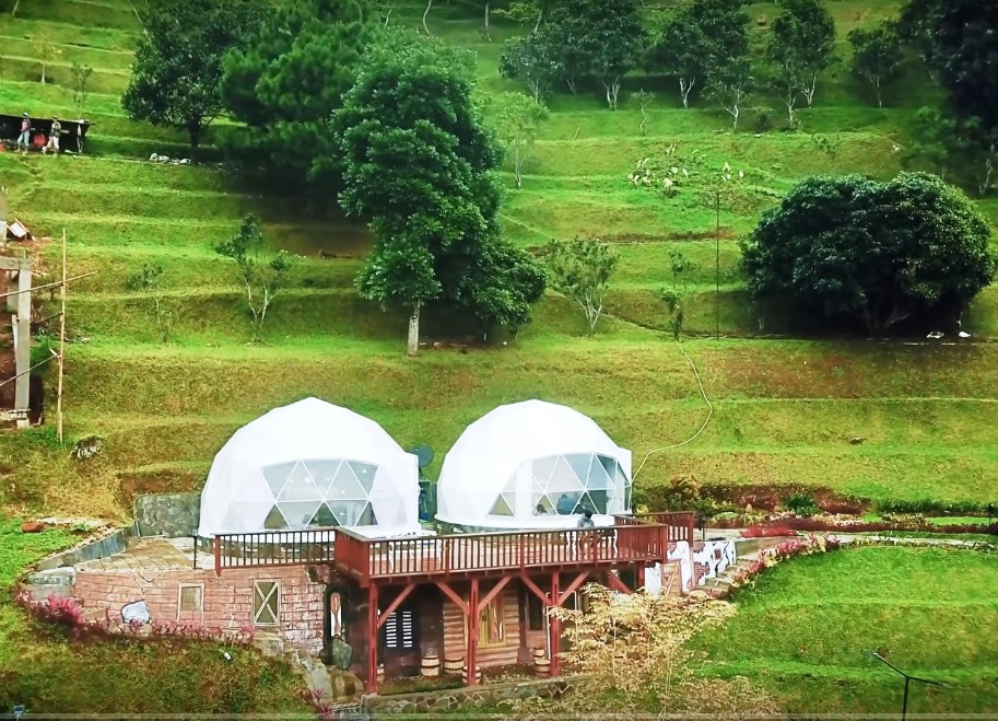 Penampakan Glamping di Damar Langit Resort (Foto: @bobocantikdotcom)