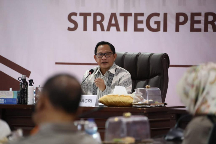 Mendagri akan Tegur Daerah yang Tak Capai Target Vaksinasi
