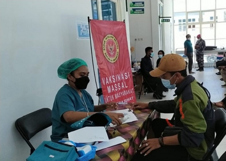 Cegah Varian Omicron di Papua Barat, BIN Gencarkan Vaksinasi