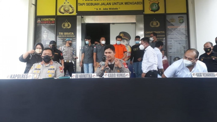 Jadi Tersangka, Ini Kronologis Penangkapan Artis Bobby Joseph