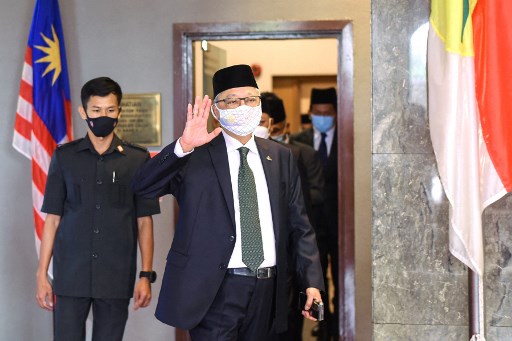 PM Malaysia Langgar Prokes Gelar Acara 100 Ribu Orang, Dituding Berstandar Ganda