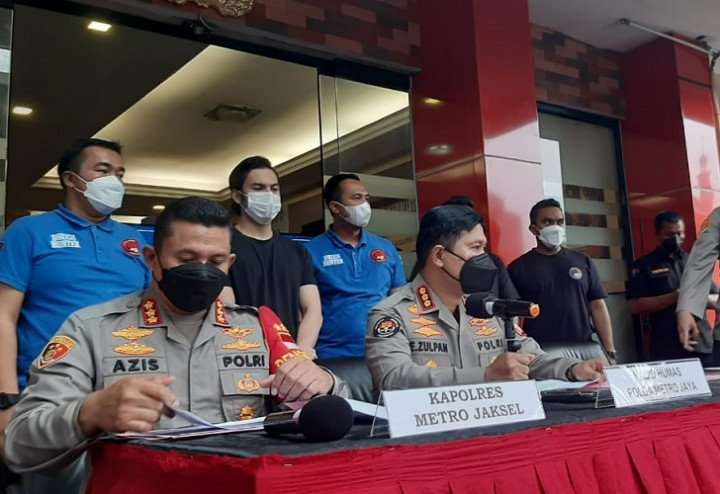 Pemasok Ganja ke Rizky Nazar Diburu