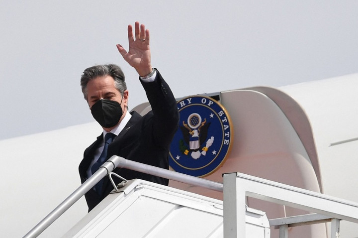 Seorang Jurnalis AS di Rombongan Antony Blinken Terinfeksi Covid-19