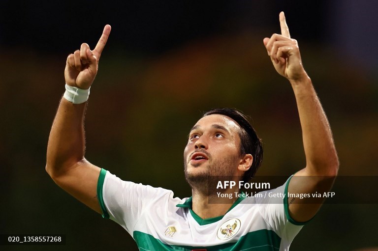 Penyerang timnas INdonesia, Ezra Walian (AFP/Yong Teck Lim)