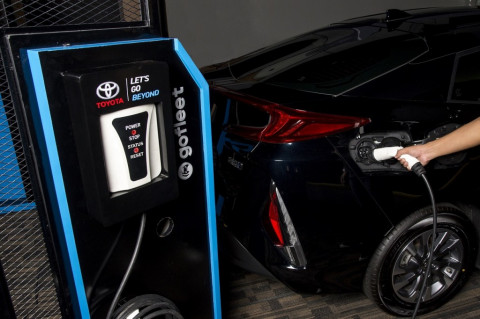 <i>Ngebut</i>, Toyota Punya 30 Mobil Listrik Pada 2030