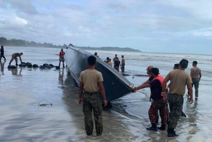 Pihak Berwenang Identifikasi Penyelundup WNI yang Tewas di Kapal Karam