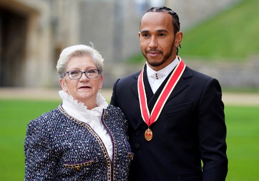 Keren! Lewis Hamilton Dapat Gelar Bangsawan dari Kerajaan Inggris
