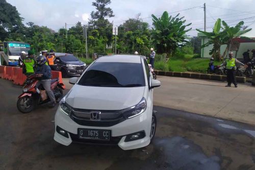 Hindari Lonjakan Kasus Covid-19, Pemerintah Atur Mobilitas Masyarakat melalui Adendum