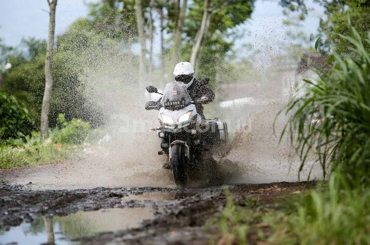Gandeng Komunitas, Repsol Buktikan Pelumas Varian Racing