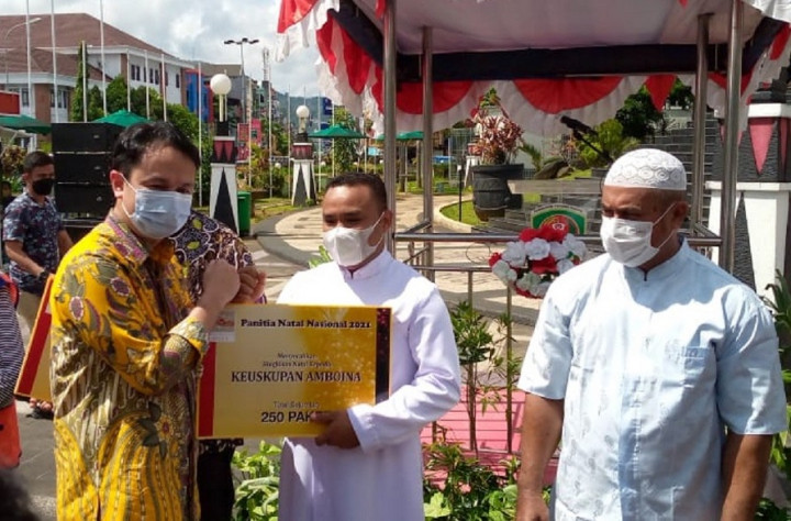 Panitia Natal Nasional 2021 Berbagi Kasih Natal Bersama Komunitas Masyarakat di Ambon
