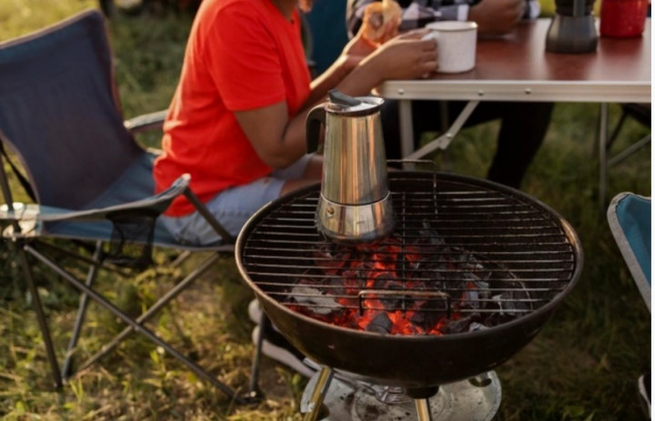 Jadi Pilihan Aman saat Liburan Akhir Tahun, Ini Manfaat Staycation bersama Keluarga