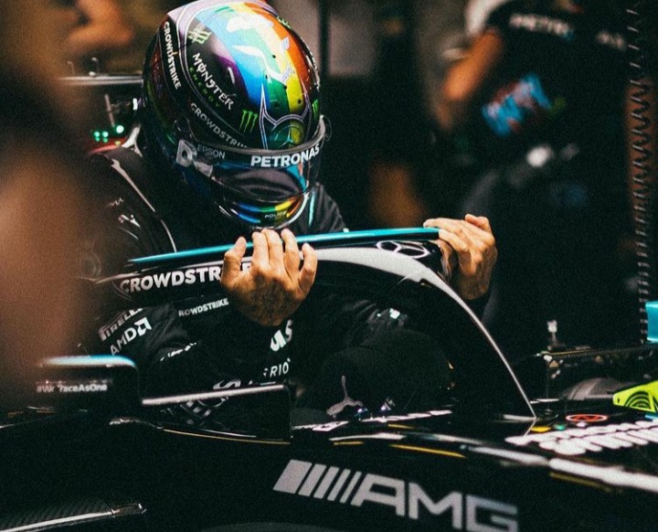 Tak Hadir di Acara Seremoni Juara F1, Hamilton Siap-siap Kena Sanksi