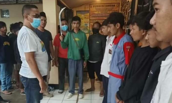 Viral Konvoi Bawa Celurit, Puluhan Pelajar SMK di Purwakarta Ditangkap