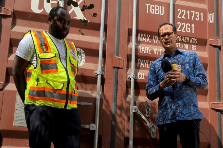 Dubes RI di Senegal Sambut Ekspor Perdana Motor Listrik Indonesia