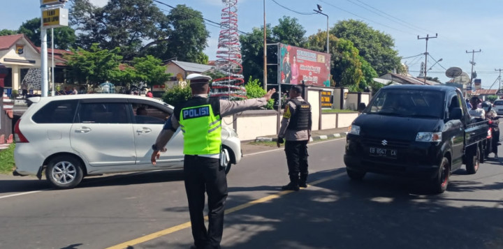 Satlantas Flores Timur Gelar Vaksinasi Sasar Pengguna Kendaraan