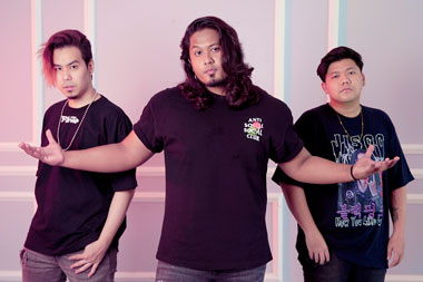 Aransemen Ulang Hit Dunia All I Want for Christmas is You, Bless The Knights Tebar Pesan Keberagaman