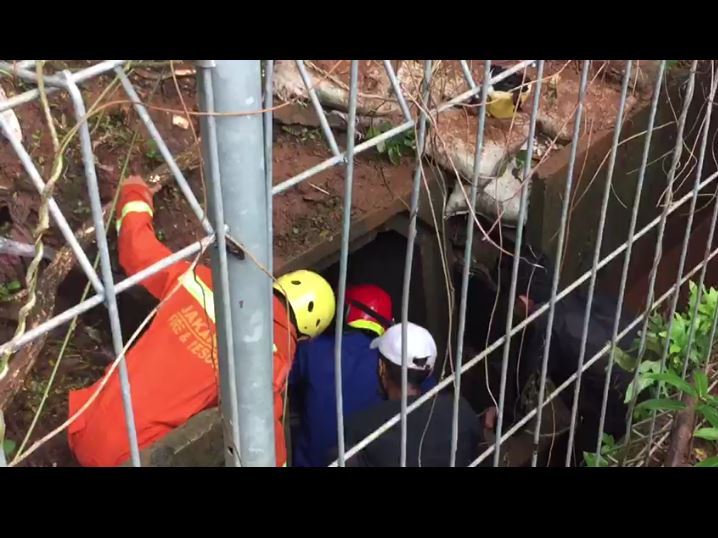 Bocah 4 Tahun Hanyut Terbawa Arus Saluran Air di Pesanggrahan