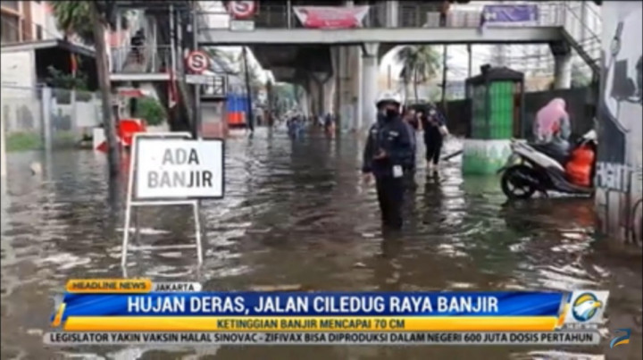 Hujan Deras di Ibu Kota, Jalan Ciledug Raya Banjir