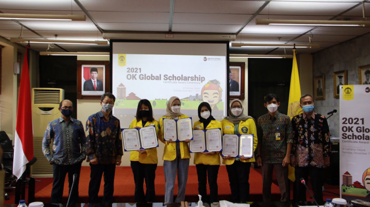 24 Mahasiswa UI Terima Beasiswa dari OK Bank Indonesia