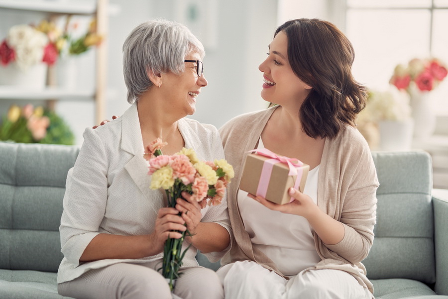 Kado untuk Hari Ibu (Foto: shutterstock)