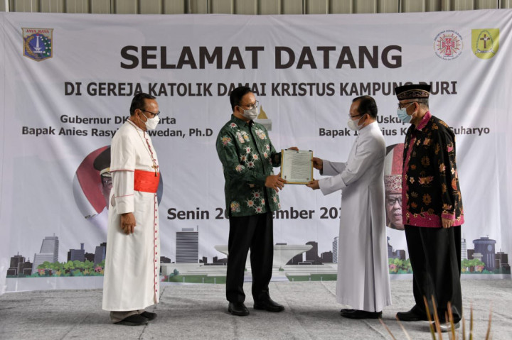 Kardinal Apresiasi Anies Keluarkan IMB Gereja di Tambora