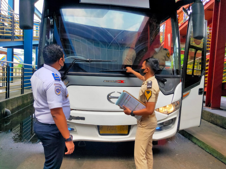 Puluhan Bus di Terminal Pondok Cabe Tangsel Dicek Jelang Libur Akhir Tahun