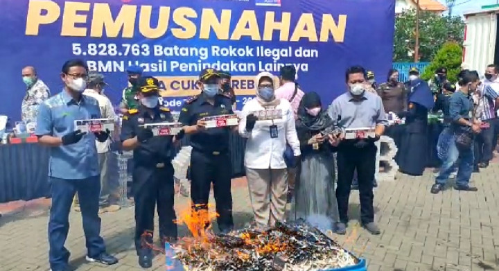 Merugikan Negara, Bea Cukai Musnahkan 645 Sex Toys