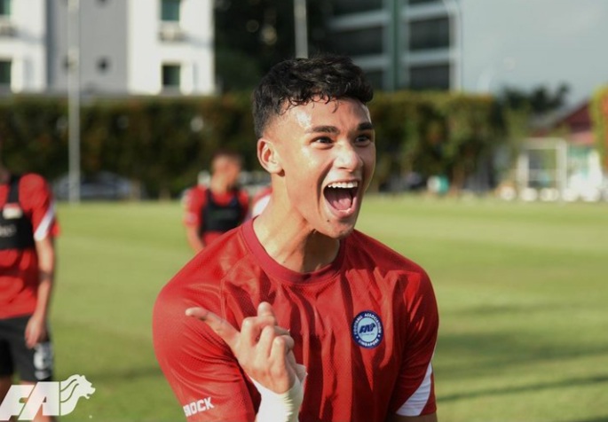 Benci dan Cinta Netizen Indonesia kepada Striker Singapura Ikhsan Fandy