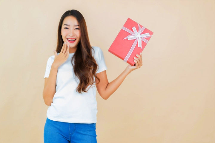 5 Rekomendasi Gadget Terbaik untuk Hadiah Natal dan Tahun Baru