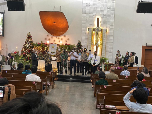 Ibadah Natal, Jemaat GKI Kebayoran Baru Diingatkan Selalu Jaga Prokes