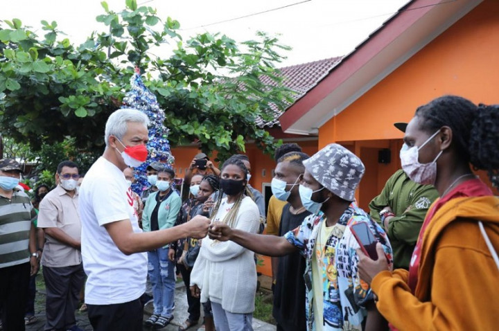 Gubernur Jateng Keliling Asrama Mahasiswa, Tengok Perayaan Natal