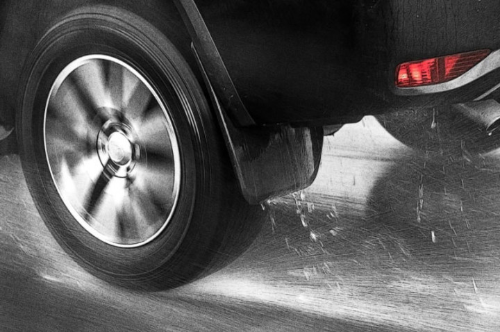 4 Sektor Di Mobil yang Harus Diperhatikan Saat Musim Hujan