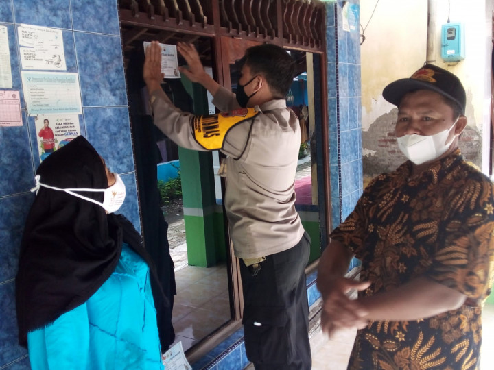 Rumah Pemudik Akhir Tahun di Kota Tegal Dipasangi Stiker