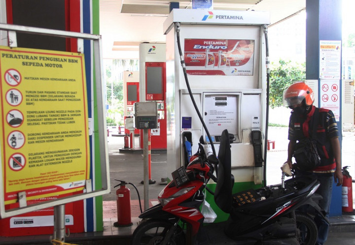 Dukung Penghapusan Premium, Ridwan Kamil Dorong Penggunaan Kendaraan Listrik