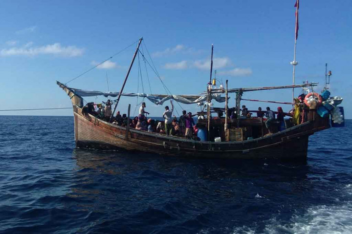 Rohingya Terombang-ambing di Laut, Pemkab Bireuen Kirim Bantuan