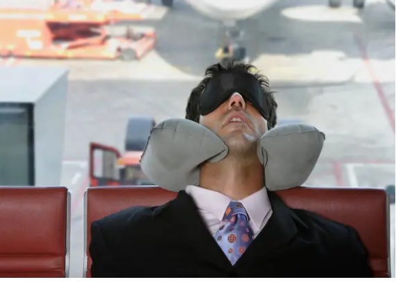 5 Makanan yang Bisa Membantu Mengatasi Jet Lag