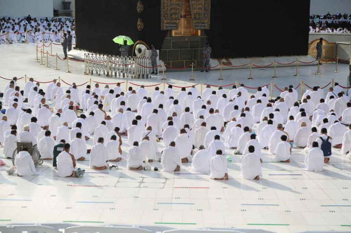 Covid-19 Meningkat, Masjidil Haram Kembali Terapkan Jarak Sosial