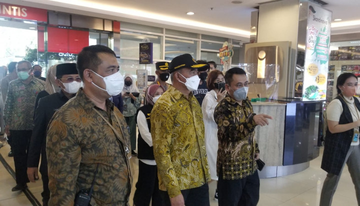 Jelang Pergantian Tahun, Menteri Muhadjir Sidak Prokes di Keramaian Kota Tangerang