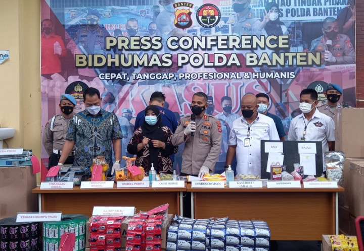 Pabrik Sampo Palsu Beromzet Ratusan Juta Rupiah Dibongkar Polisi