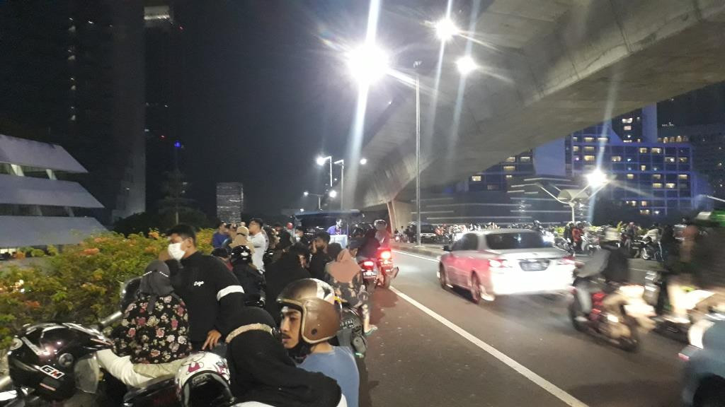 Suasana Flyover Casablanca dari arah Jalan Profesor Doktor Satrio,  Setiabudi, Jaksel, jelang malam pergantian tahun, Jumat, 31 Desember 2021. Foto: Medcom.id/Aria Triyudha