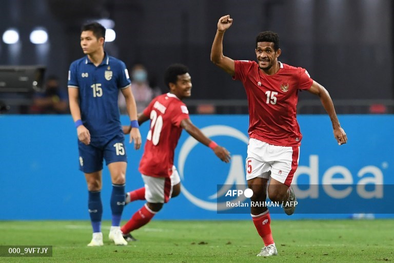 Gelandang timnas Indonesia, Ricky Kambuaya, merayakan golnya ke gawang Thailand (AFP/Roslan Rahman)