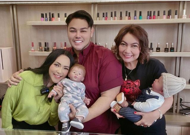 Ini tanggapan Ivan dalam hal mengasuh Baby Eqqel, spirit doll. (Foto: Dok. Instagram Miracle & Marvelous/@anakputramahkota)