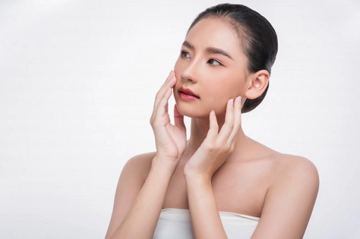 Jika sedang mengalami beberapa masalah kulit sebaiknya kamu menghindari beberapa skincare dengan kandungan produk tertentu. (Foto: Ilustrasi. Dok. Freepik.com)
