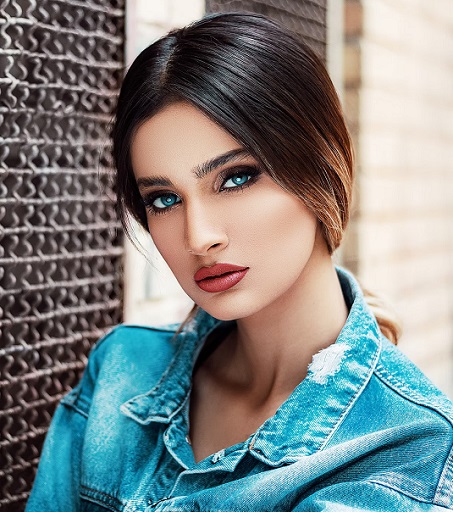 Tidak hanya dalam pekerjaan, keluarga dan pasangan, Capricorn juga sangat setia dengan warna lipstik kesukaannya. (Foto: Ilustrasi. Dok. Unsplash.com)