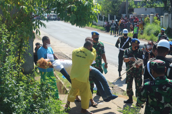 Tiga Anggota TNI Penabrak Dua Sejoli di Nagreg Jalani Rekonstruksi