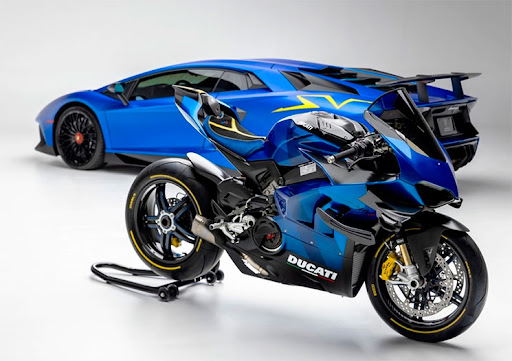 Ducati Superleggera V4 Rasa Lamborghini Aventador SVJ