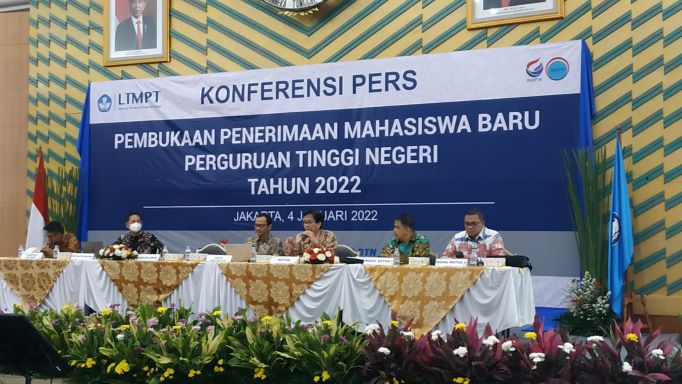 Konferensi Pers Penerimaan Mahasiswa Baru PTN 2022. Foto: Medcom.id/Ilham Pratama