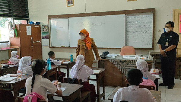 Jakarta PPKM Level 2, PTM Masih Berlangsung 100%