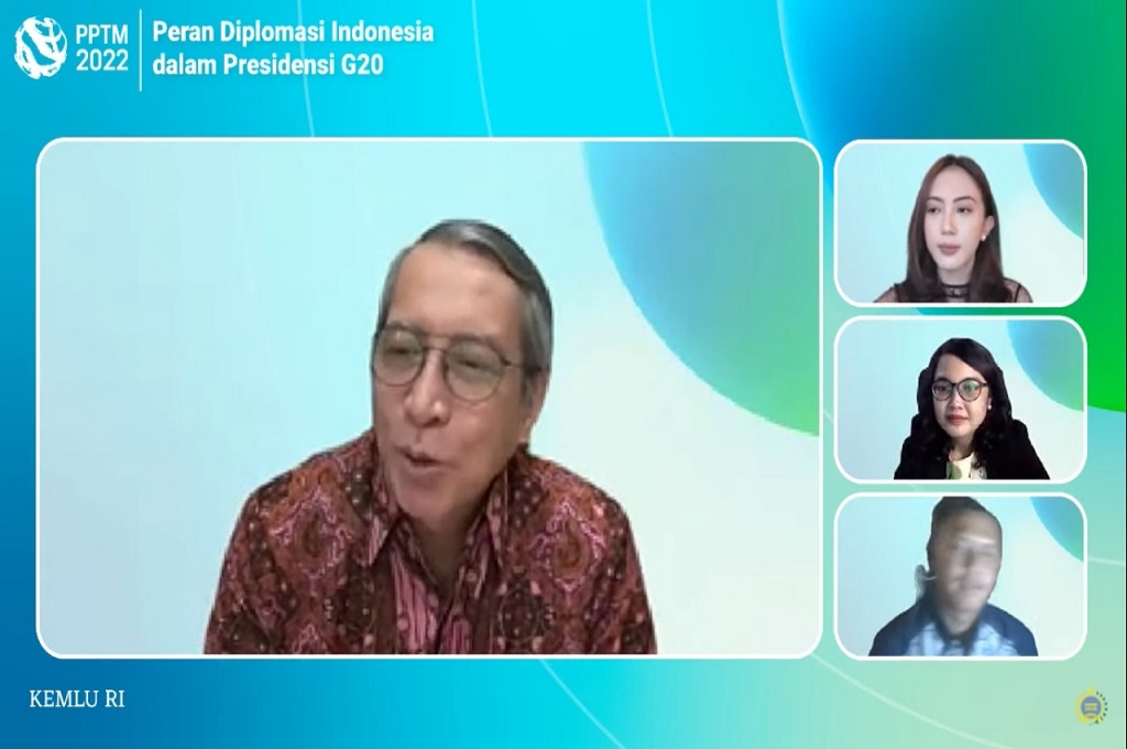 Co-Sherpa G20 Indonesia, Dian Triansyah Djani, dalam webinar Peran Diplomasi Indonesia dalam Presidensi G20 pada Rabu, 5 Januari 2022. (Kemenlu RI)
